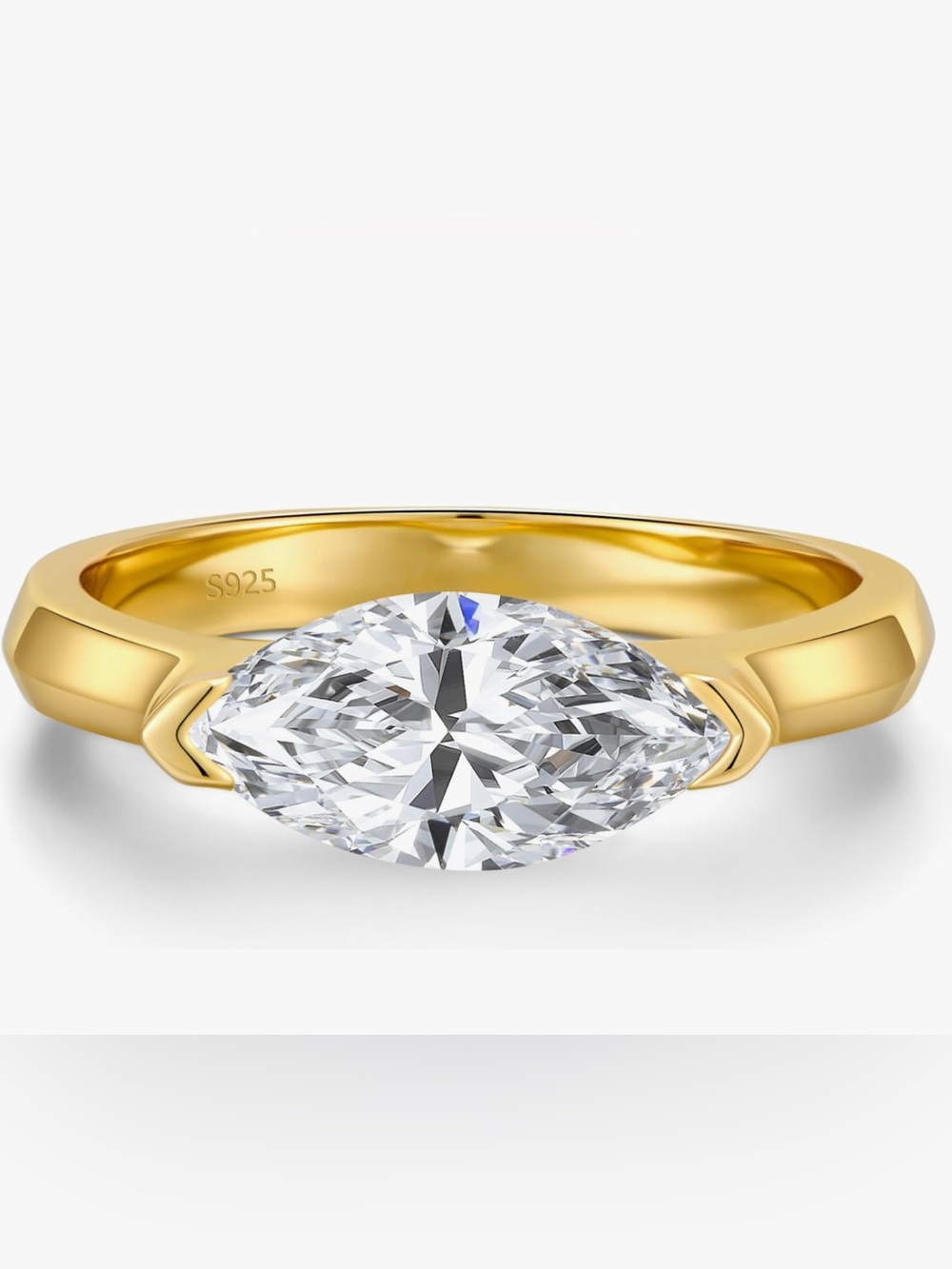 Stunning Vintage 18KT Gold Vermeil 2CT White Sapphire Ring size 7